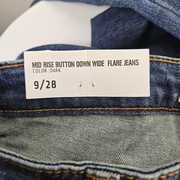 C'EST TOI Mid Rise Button Down Wide Flare Jeans Size 9/28 NWT - Picture 5 of 6
